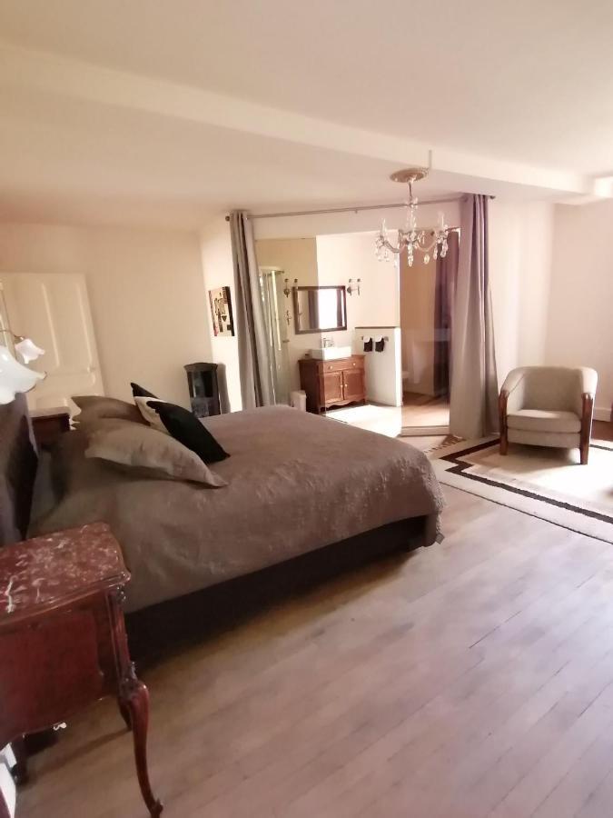 Authentieke Franse Kamer. Melay  Bagian luar foto