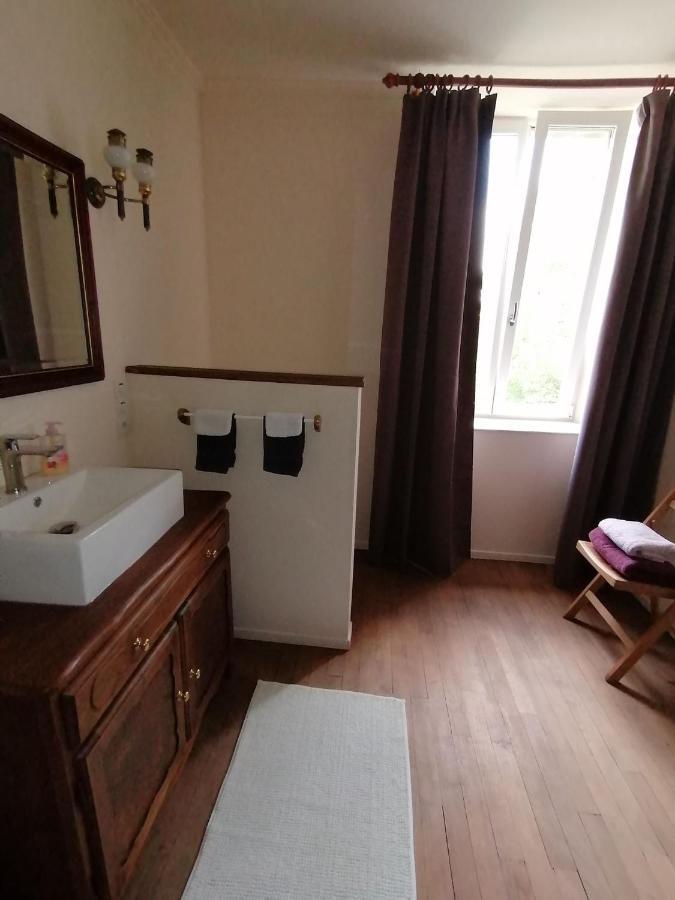 Authentieke Franse Kamer. Melay  Bagian luar foto