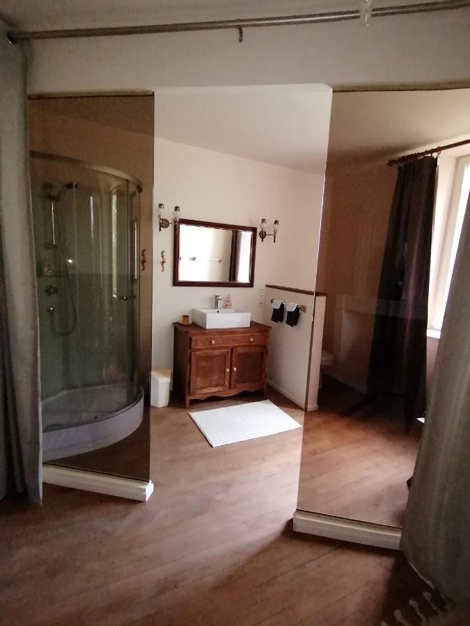 Authentieke Franse Kamer. Melay  Bagian luar foto