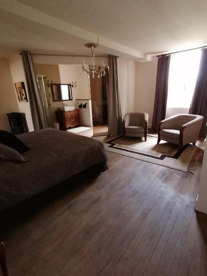 Authentieke Franse Kamer. Melay  Bagian luar foto